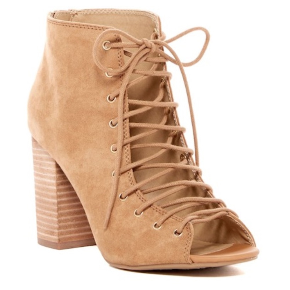 Chinese Laundry Tan Lace Up Boots